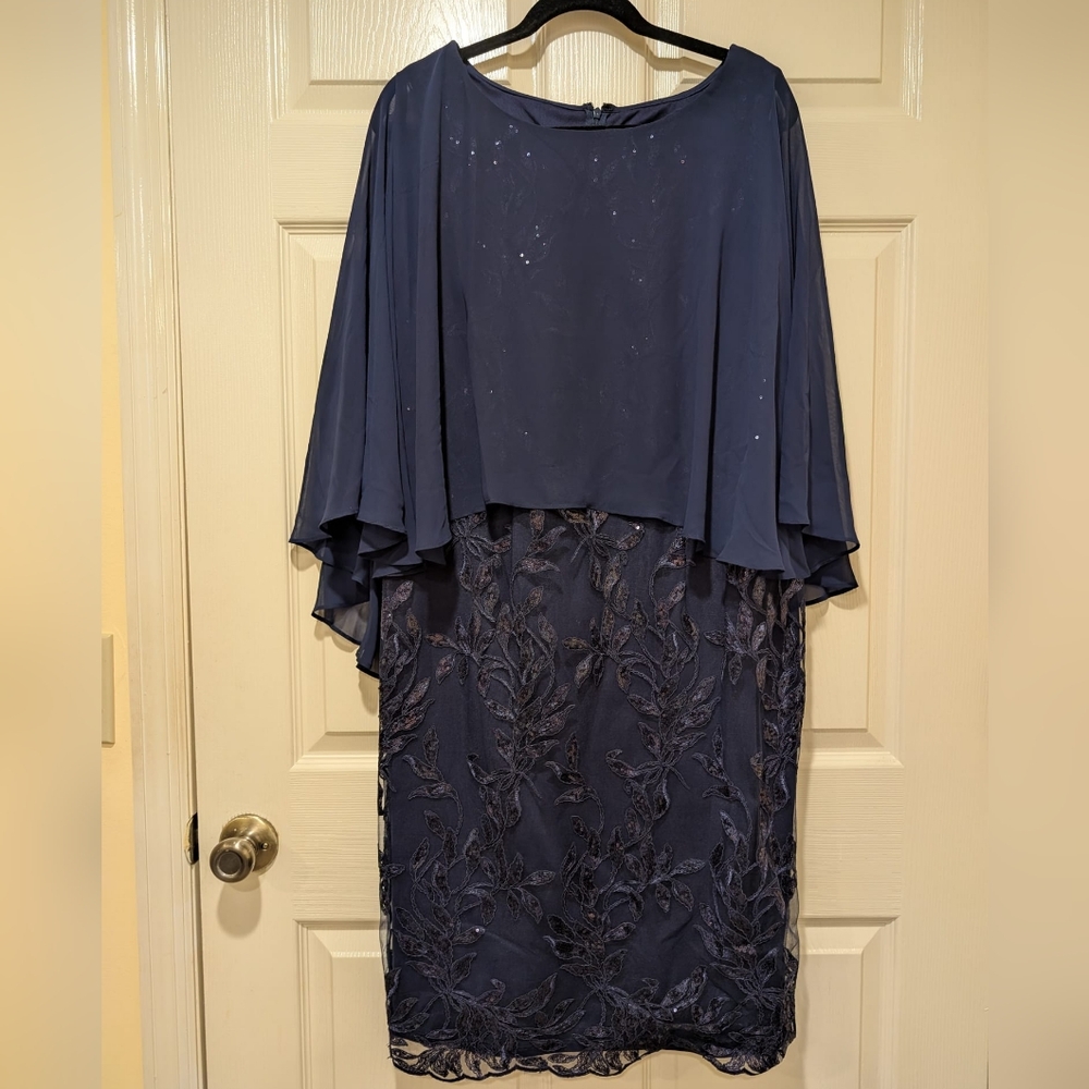 NWT Alex Evenings size 14 embellished dress with sheer attached overlay cape